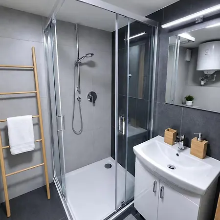 Cozy Near Center And Big Parking Lot Apartmán Praha